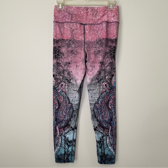 Evolution Creation EVCR HighRise Leggings Mandala Elephant Yoga Pink Gray Medium - Picture 4 of 5